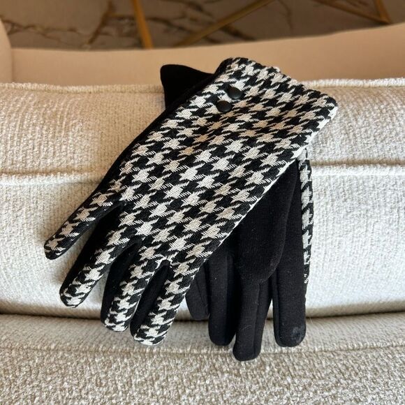 Tech gloves - Picture 1 of 4